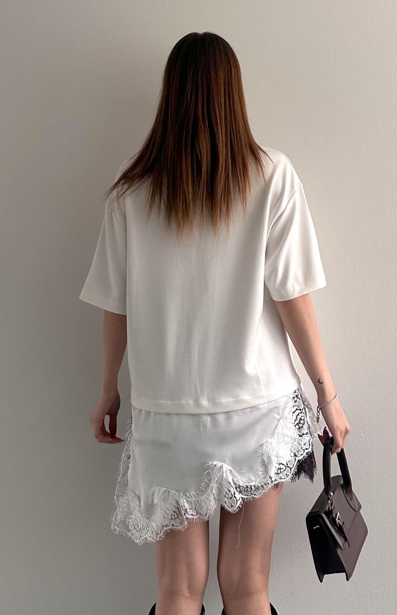 Eteği Dantelli Tshırt BEYAZ