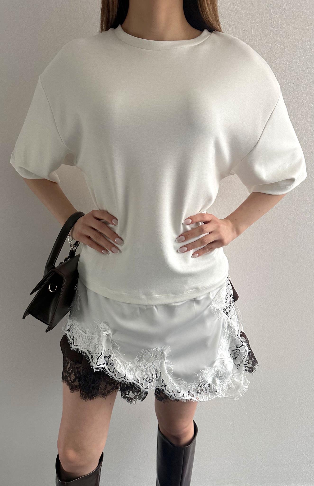 Eteği Dantelli Tshırt BEYAZ