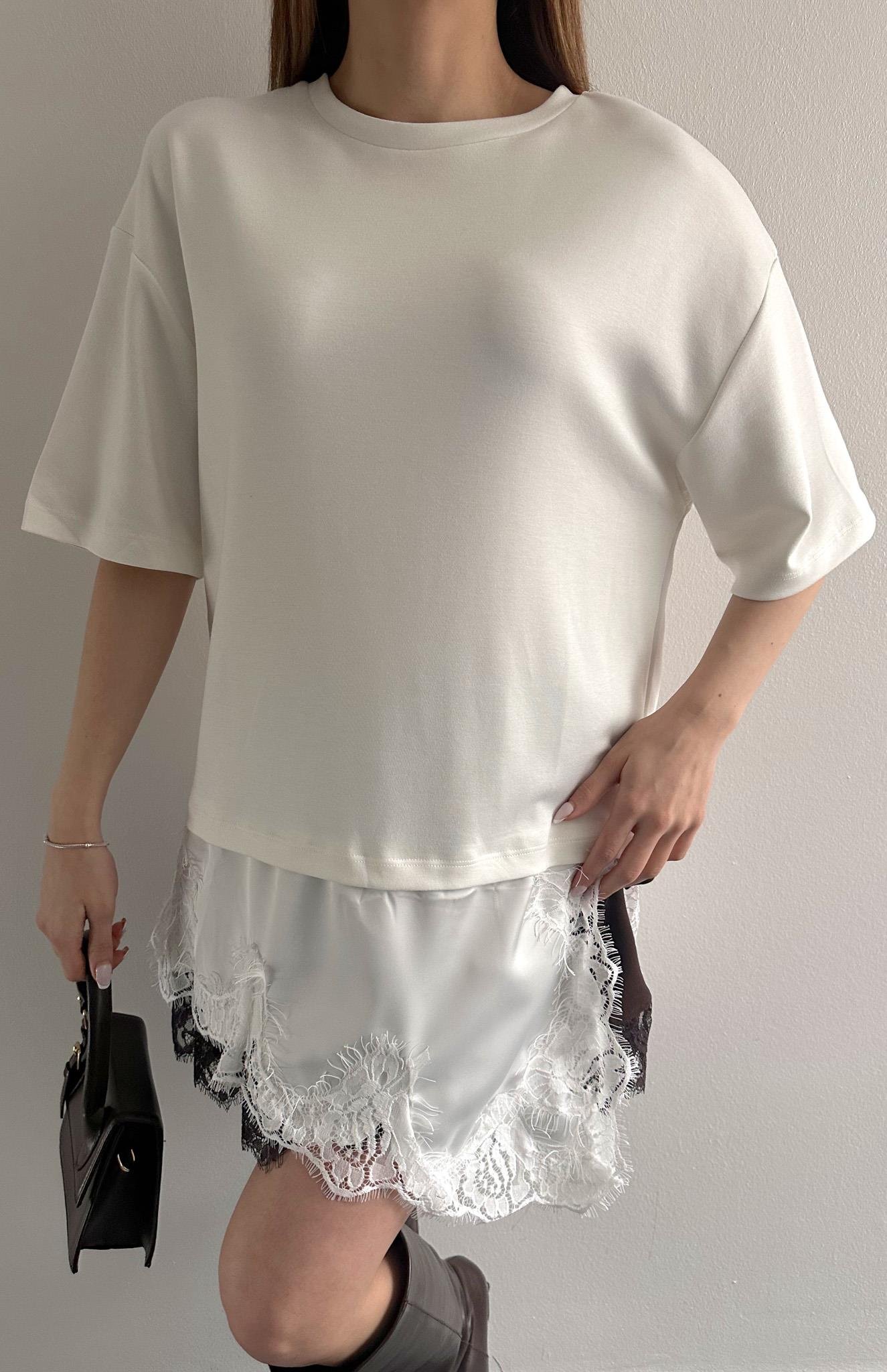 Eteği Dantelli Tshırt BEYAZ