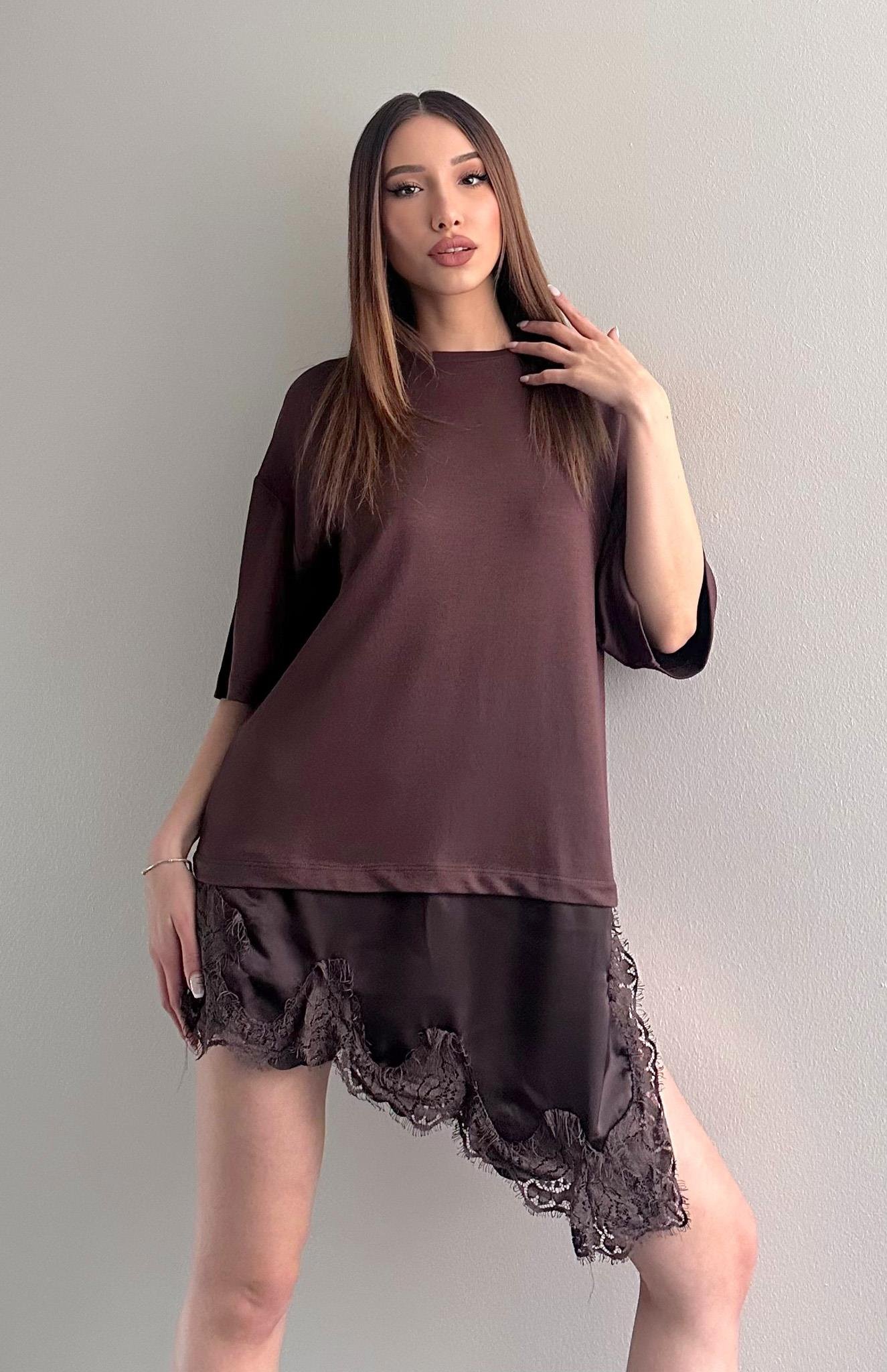 Eteği Dantelli Tshırt KAHVERENGİ
