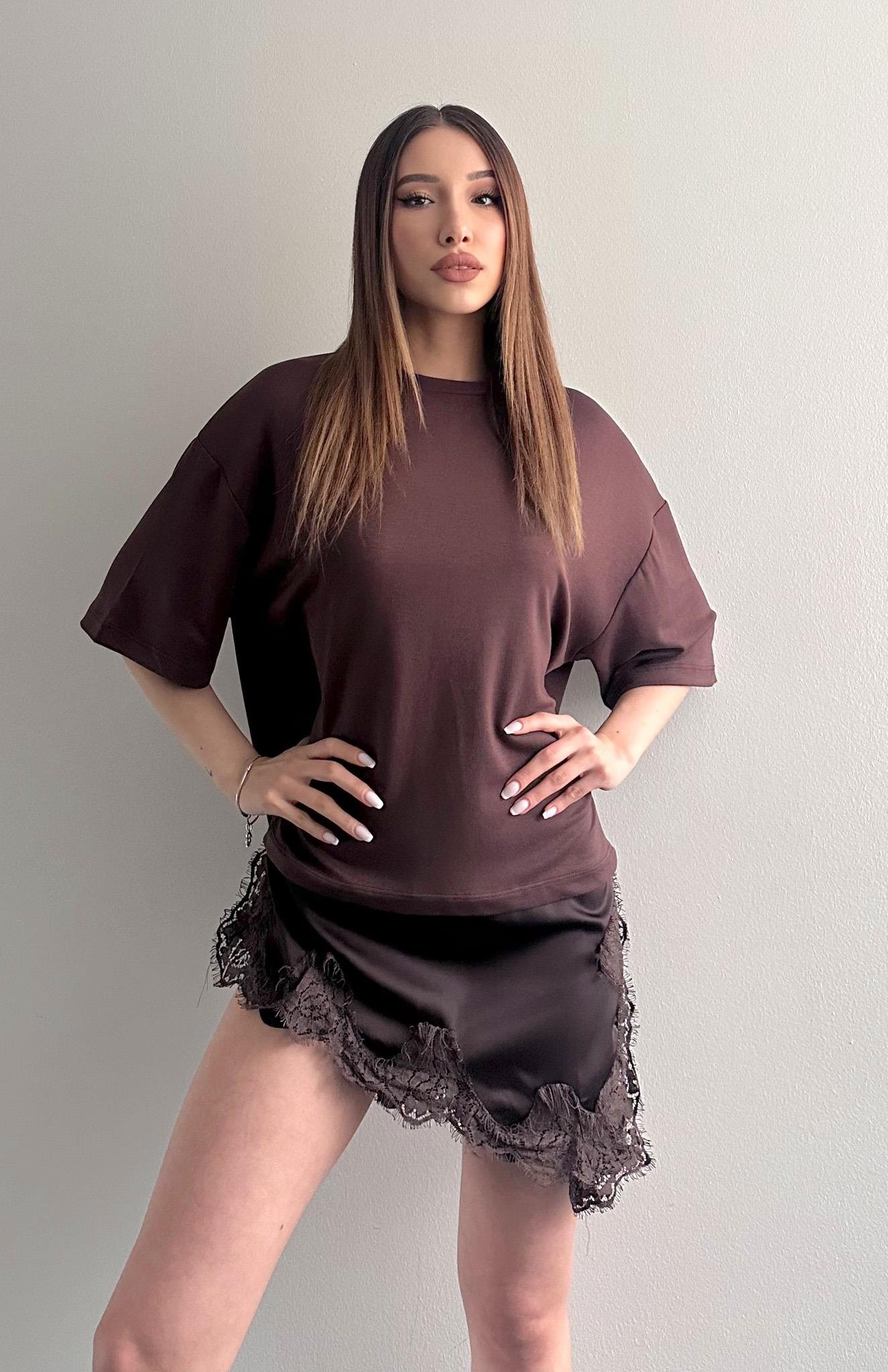 Eteği Dantelli Tshırt KAHVERENGİ