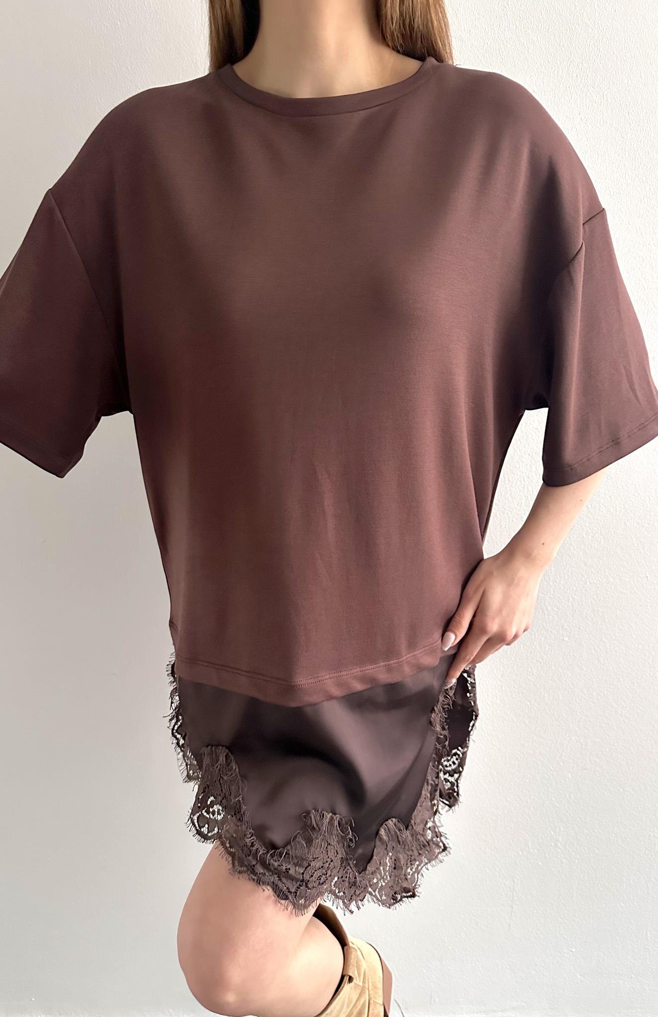 Eteği Dantelli Tshırt KAHVERENGİ