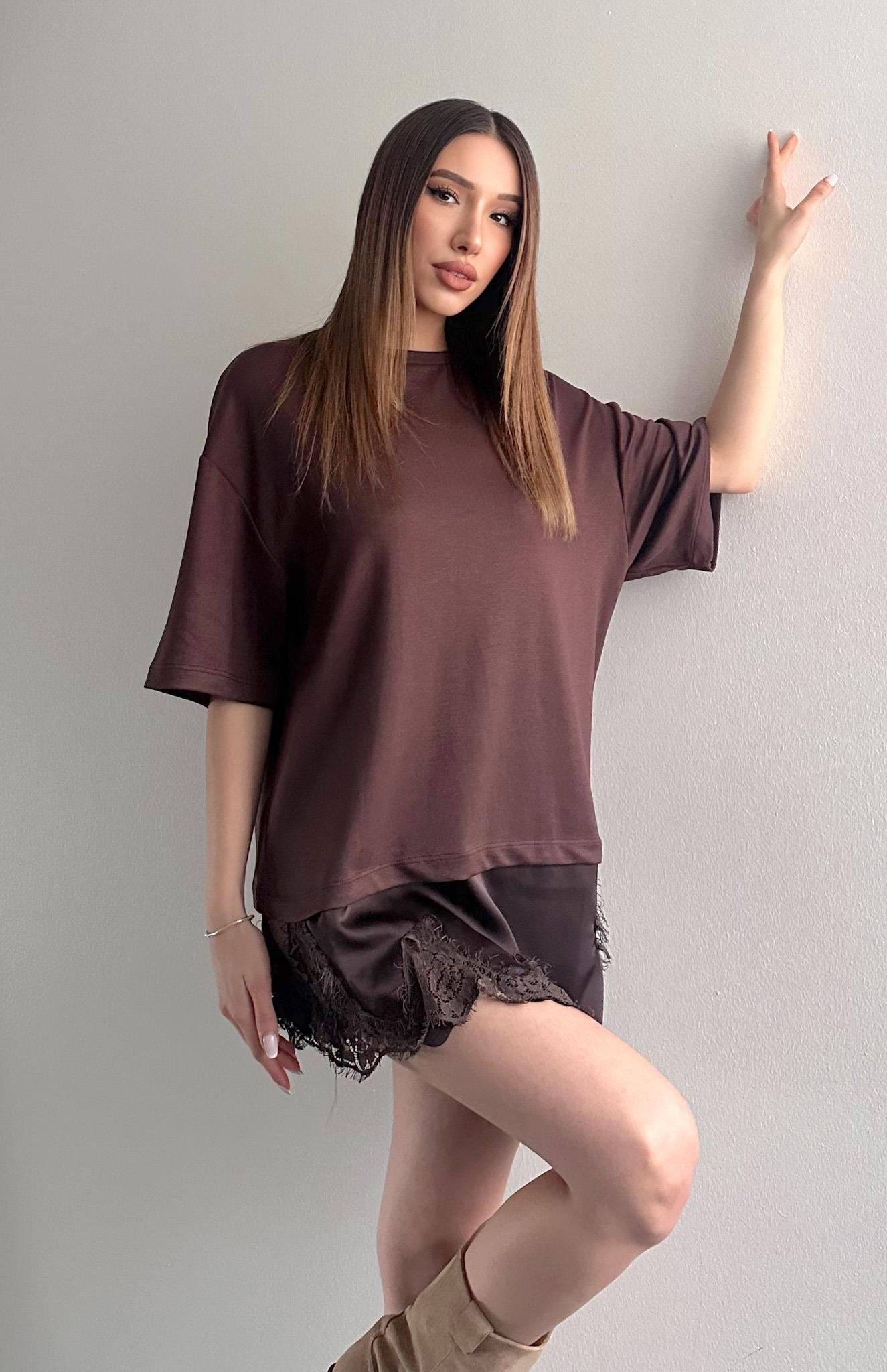 Eteği Dantelli Tshırt KAHVERENGİ