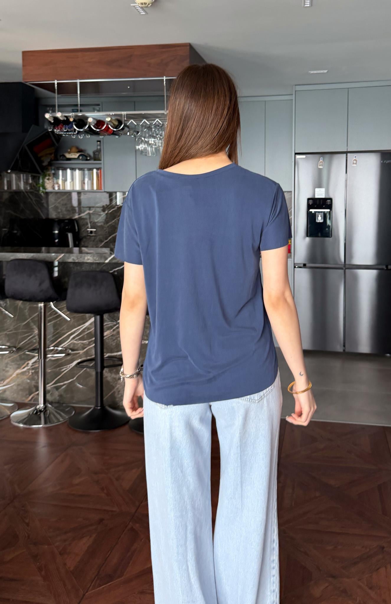 Eteği Oval Dikişsiz Modal Tshırt LACİVERT
