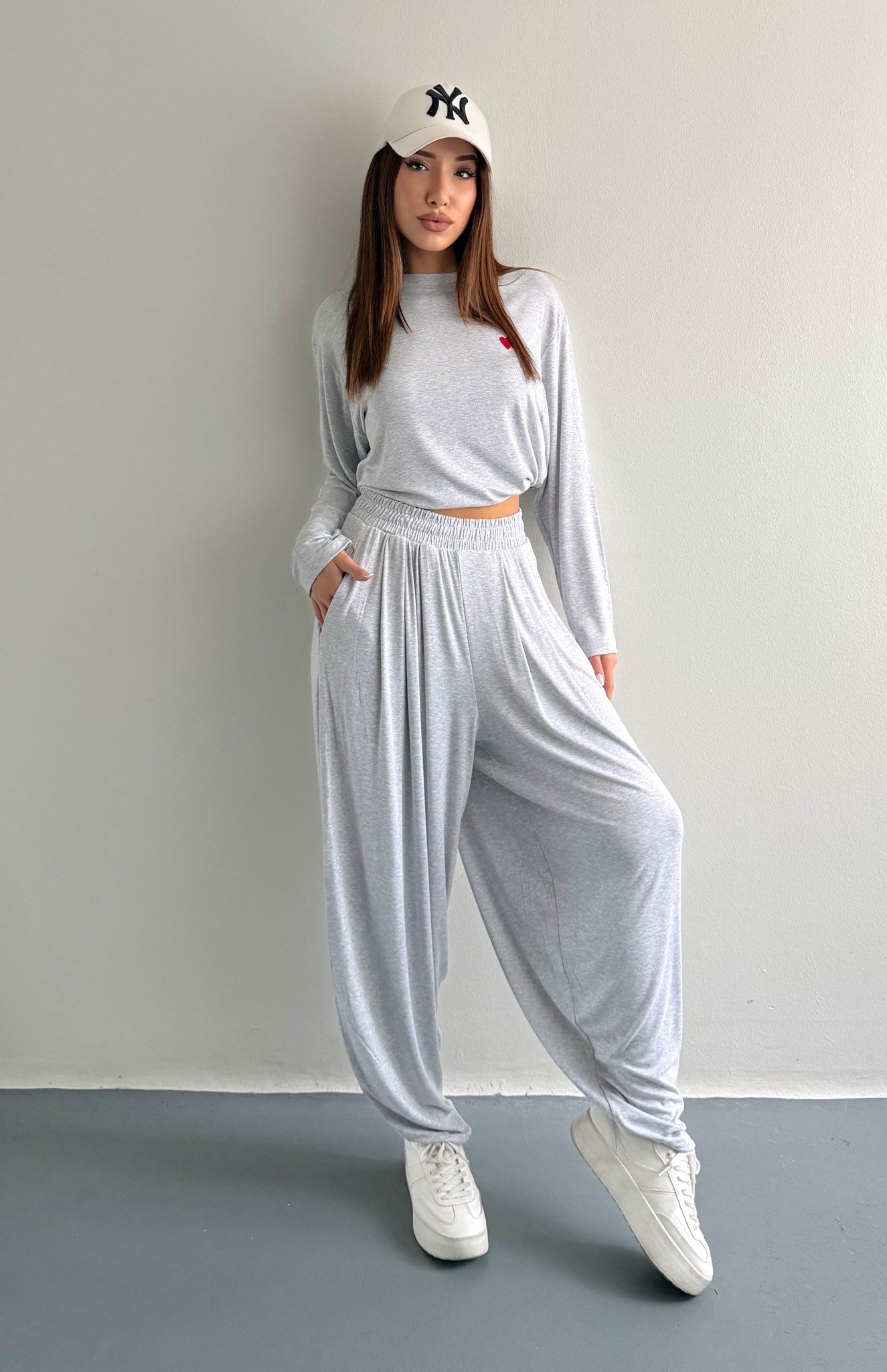 Kalp Nakiş Örme Bluz Pantolon Takım GRİ