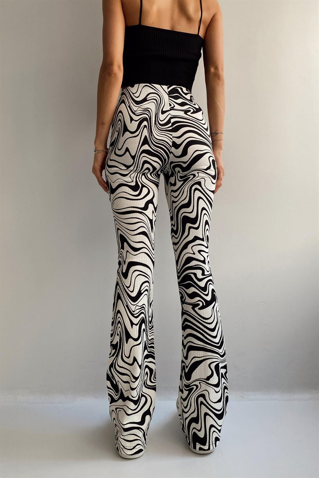 Desenli Bol Paça Tayt ZEBRA