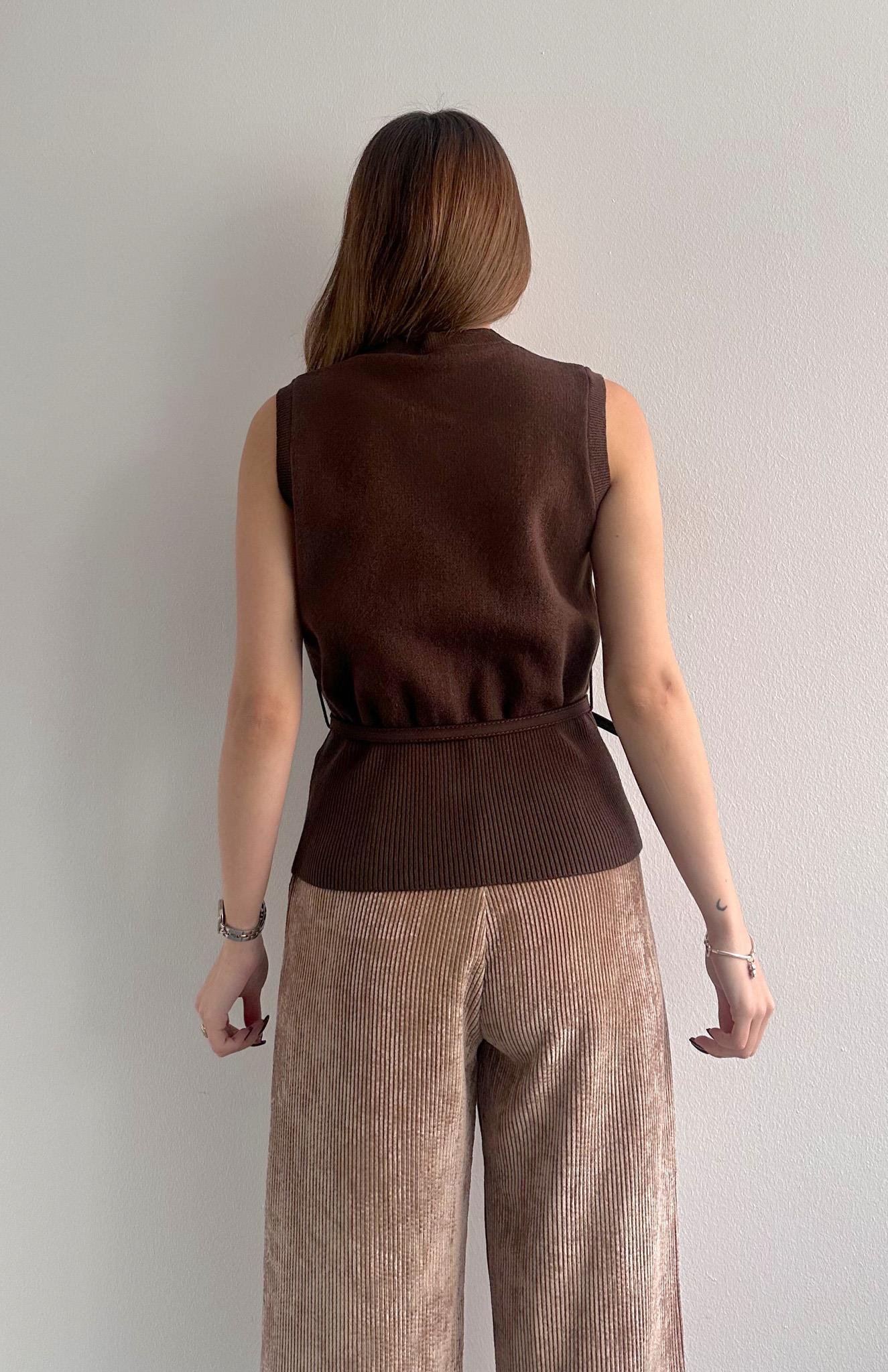 Süet Kemerli Yün Tiftik Yelek KAHVERENGİ