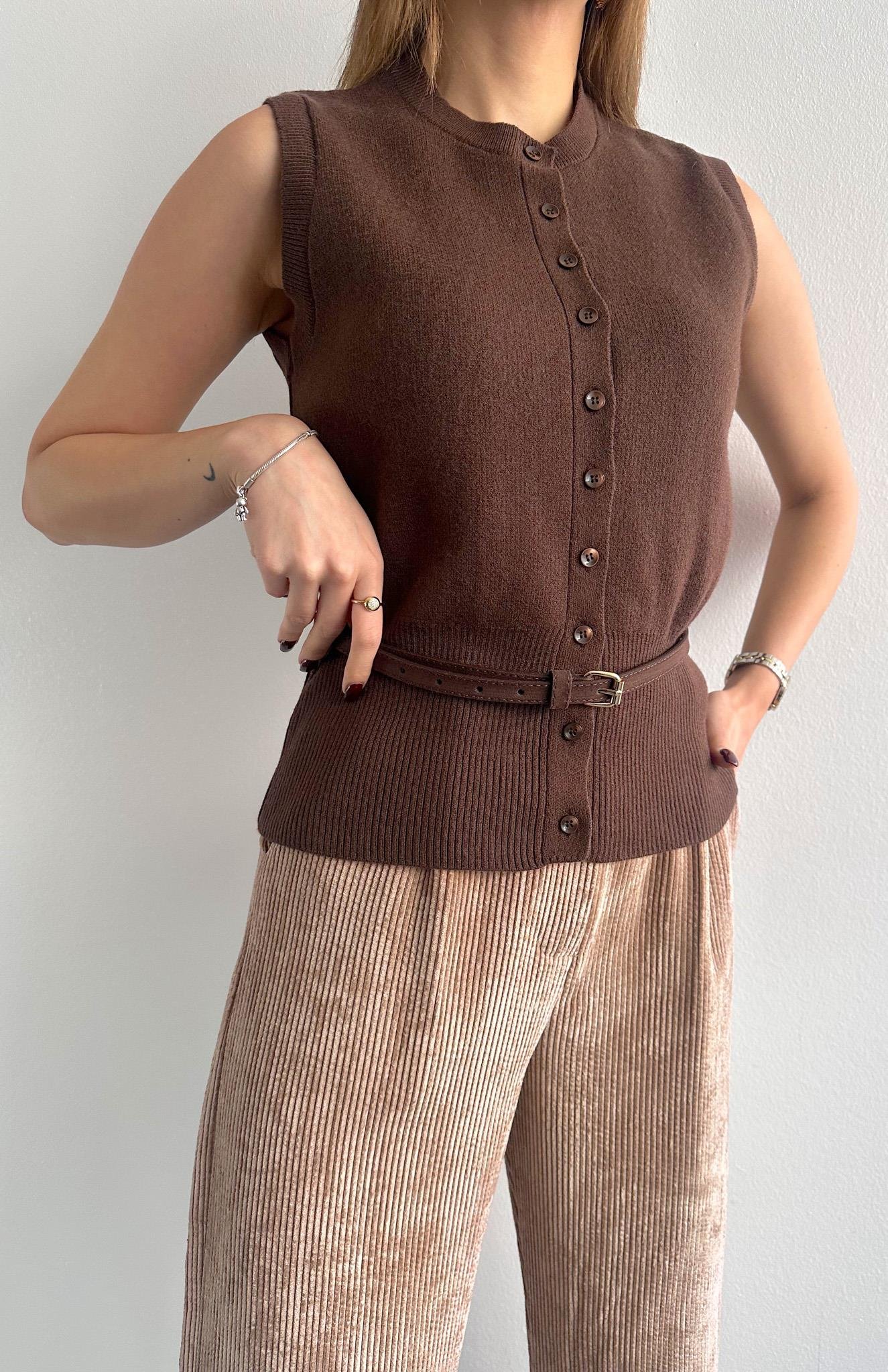 Süet Kemerli Yün Tiftik Yelek KAHVERENGİ