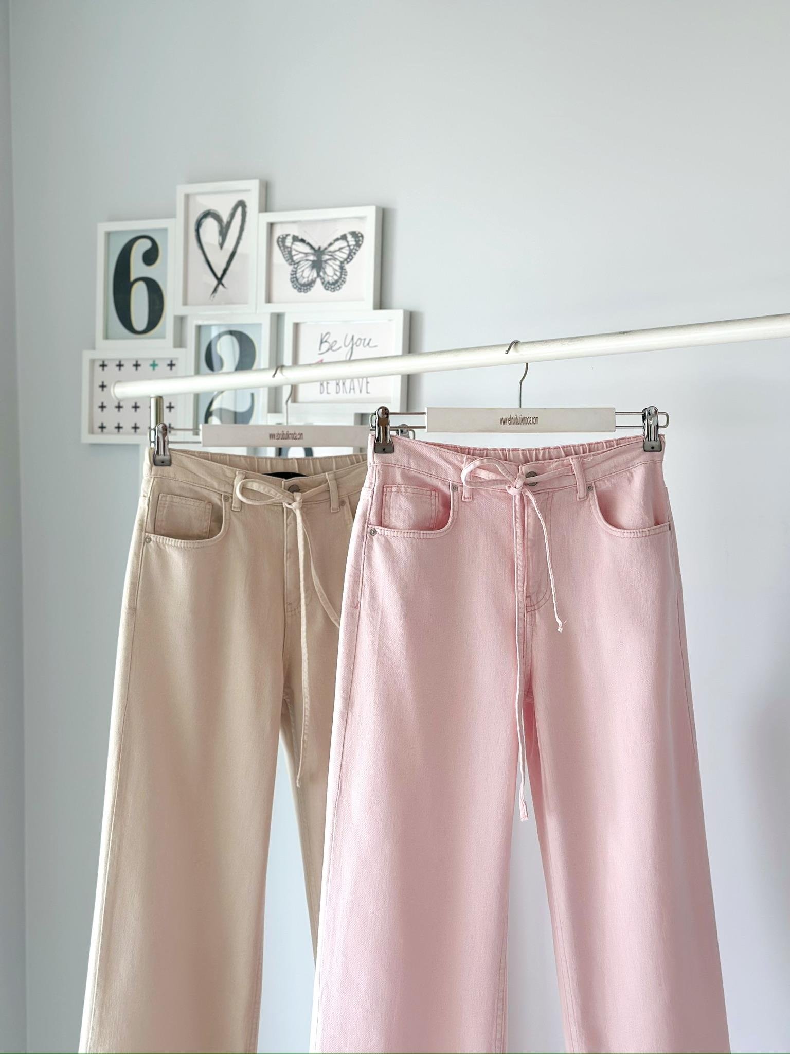 BELİ LASTİKLİ JEAN