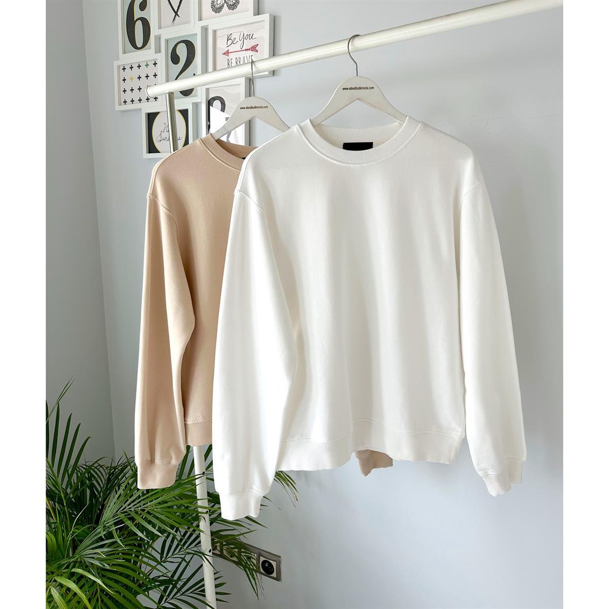 BİSİKLET YAKA SWEATSHIRT