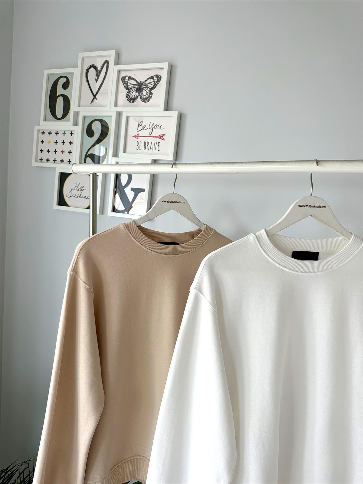 BİSİKLET YAKA SWEATSHIRT