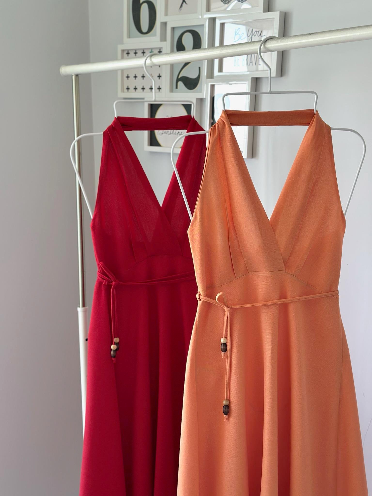 HALTER YAKA KETEN ELBİSE