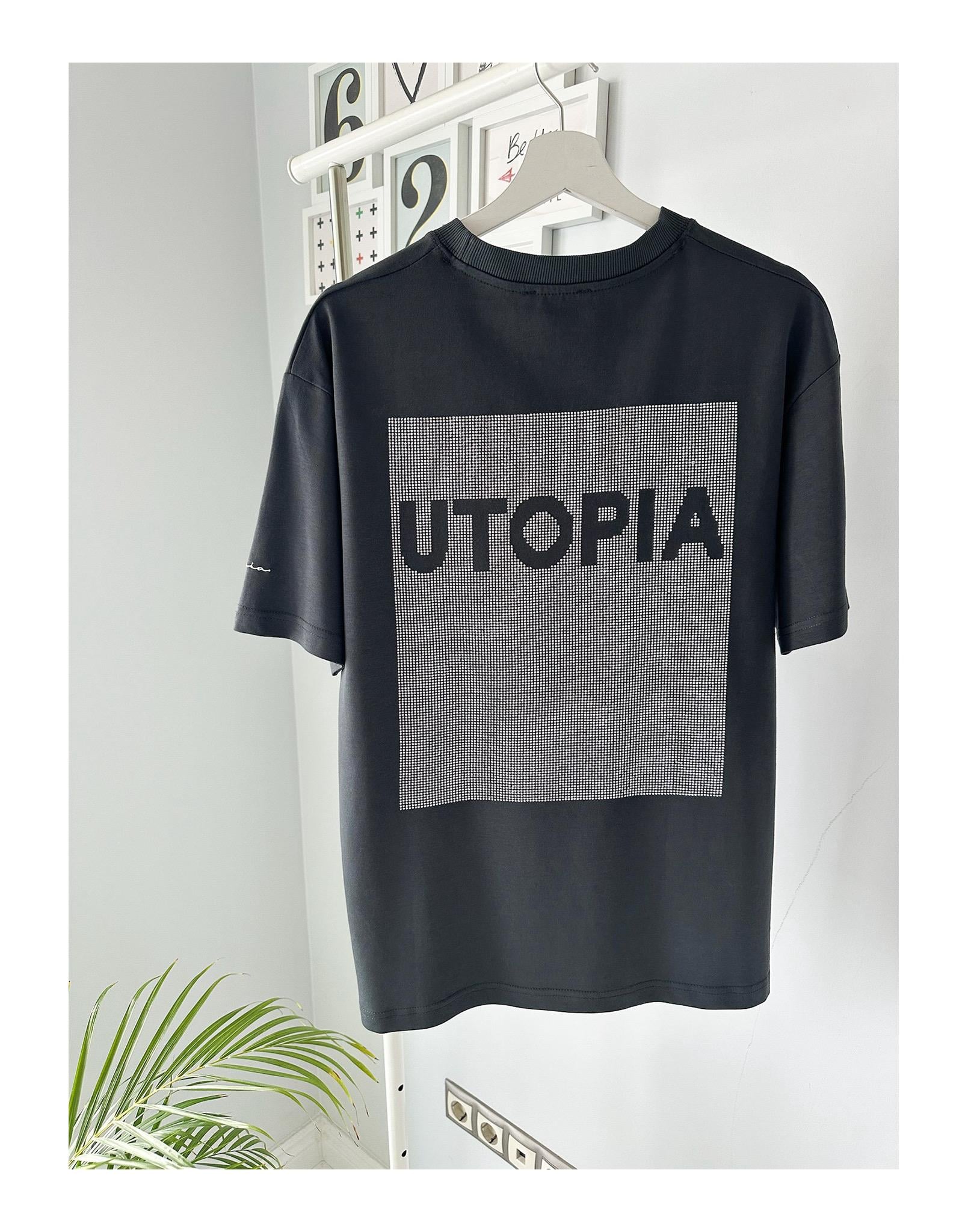 TAŞ BASKI DETAYLI TSHIRT