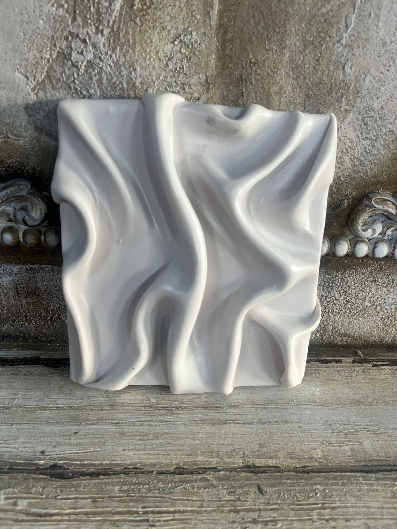  Kıvrımlı Duvar Dekor 20X18 CM