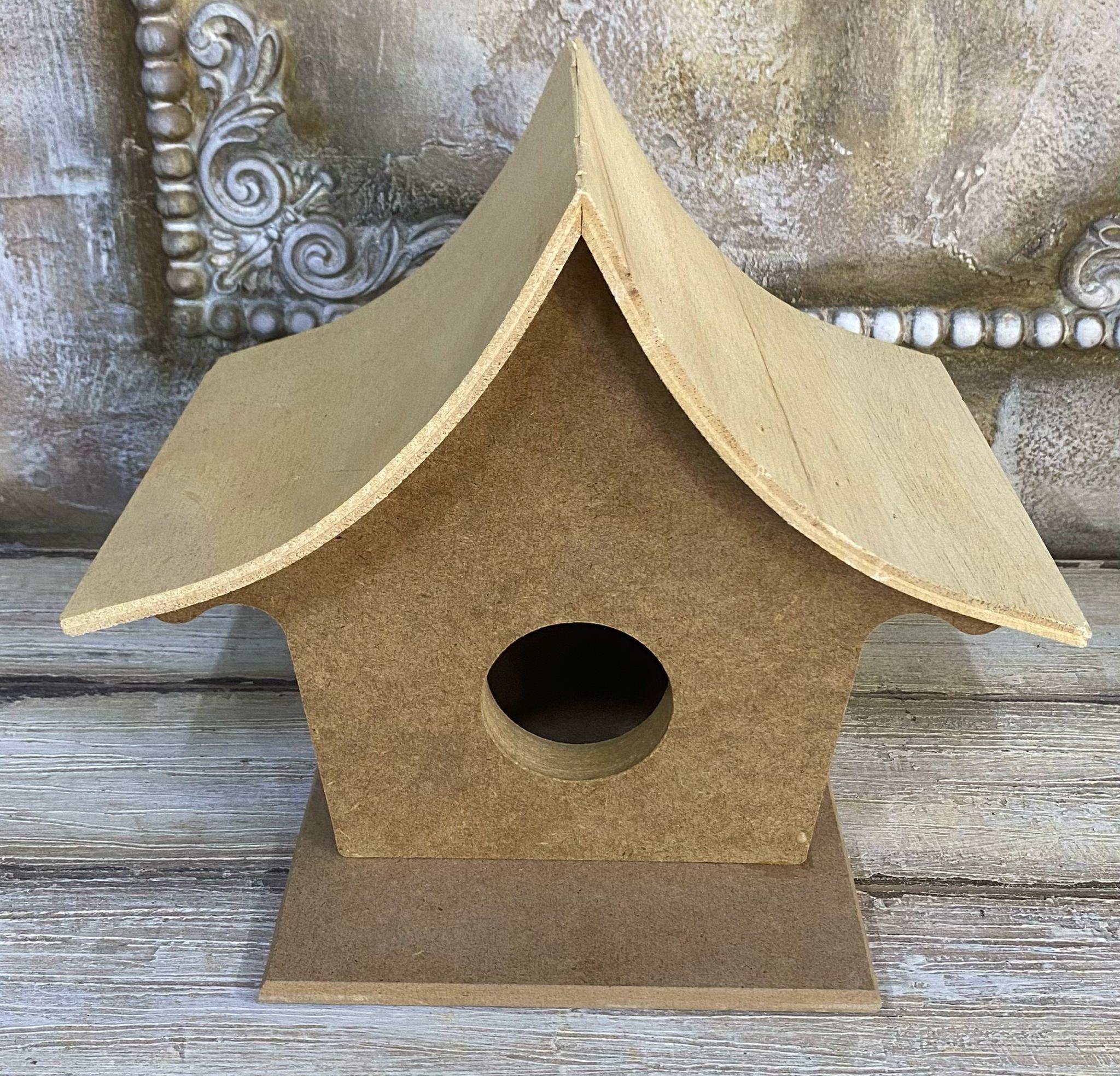 AHŞAP KUŞ YUVASI 22,5X26,5 CM