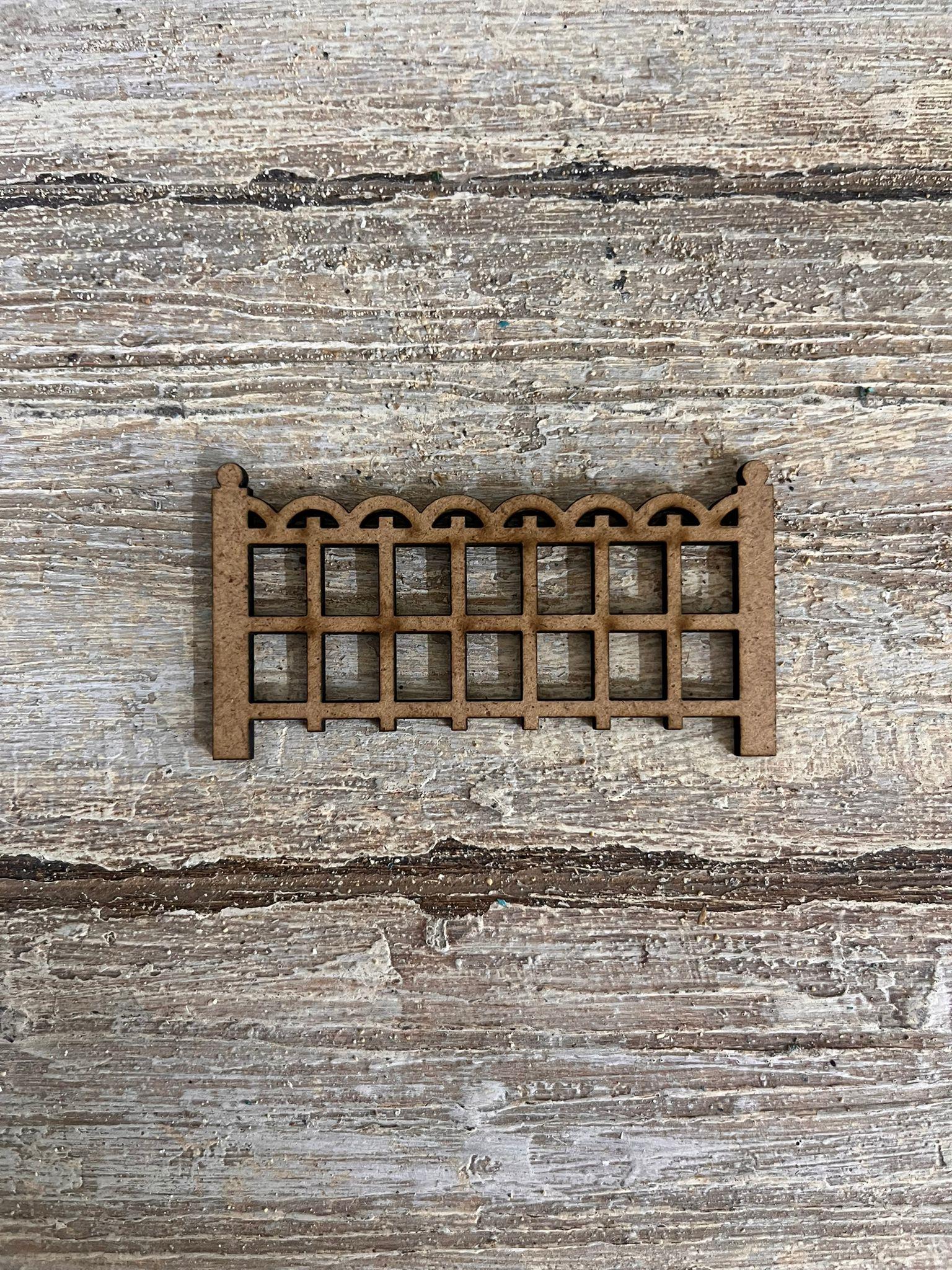 LAZER KESİM ÇİT 8X4 CM