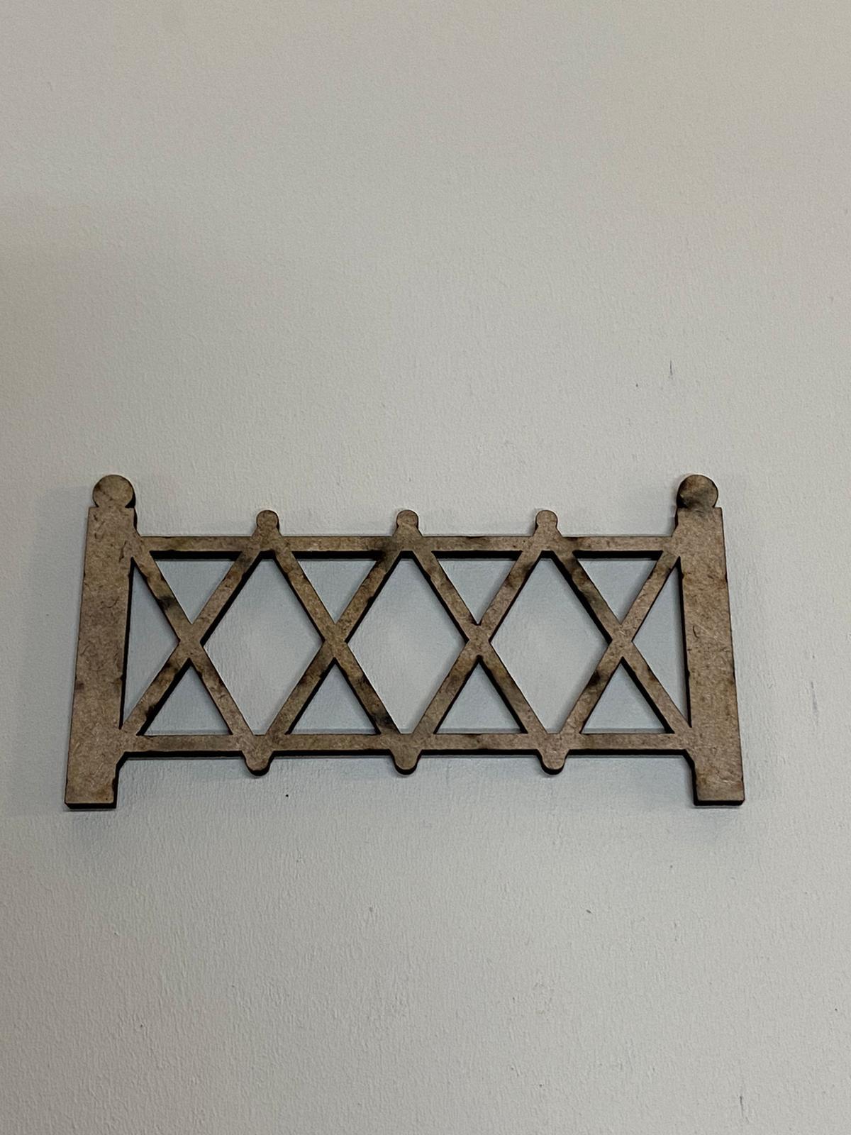 MİNYATÜR ÇİT 8X4,5 CM