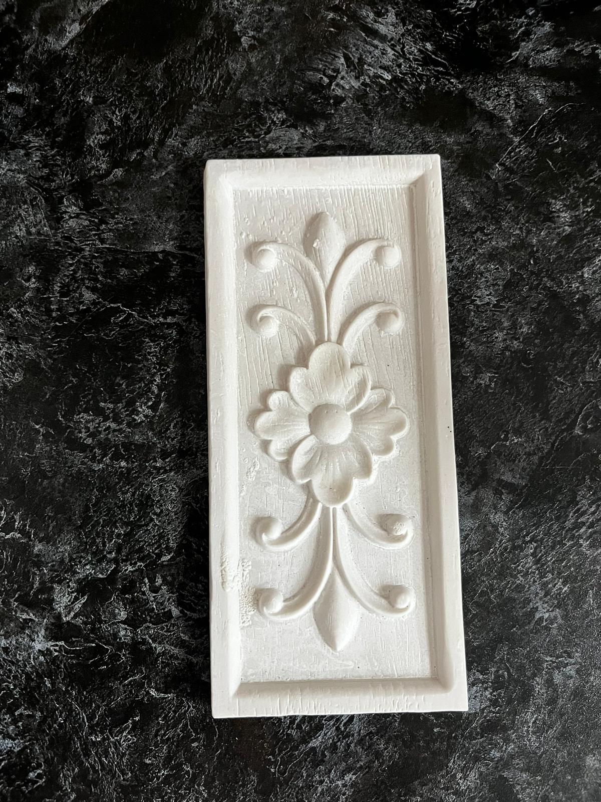 POLYESTER DESENLİ KARO 18X8 CM