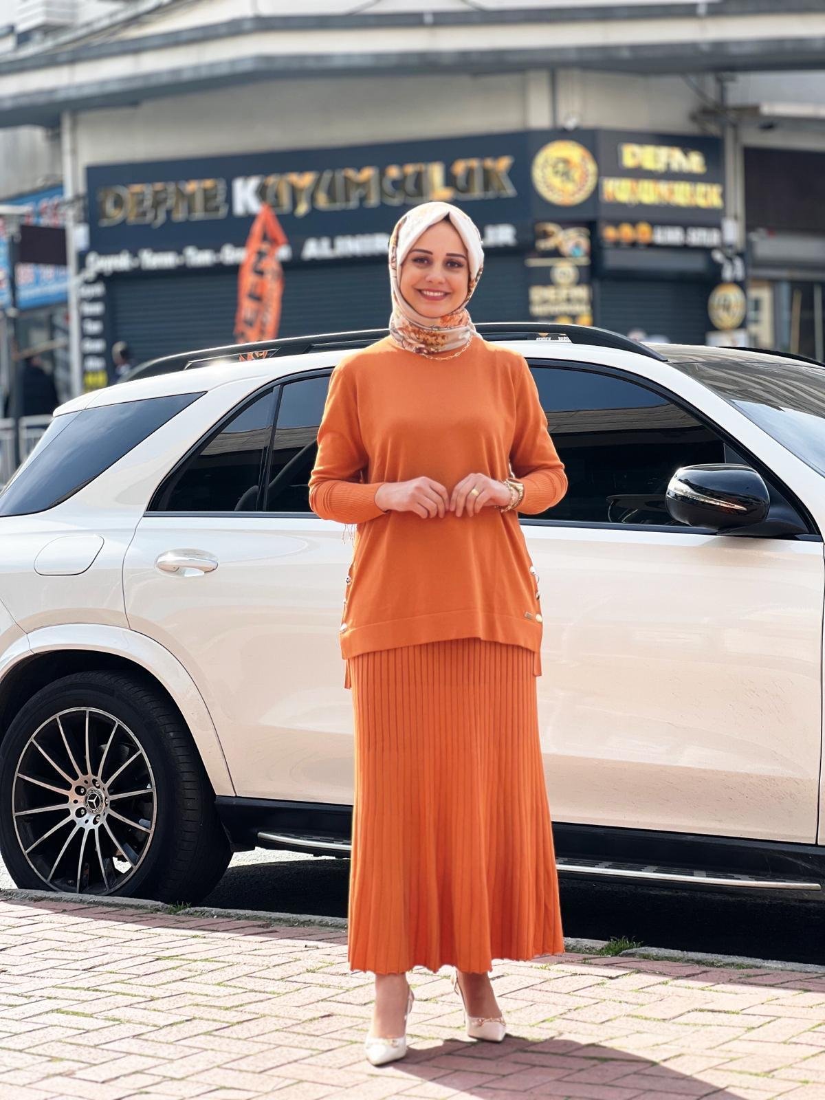 Takım etekli kenarı düğmeli orange