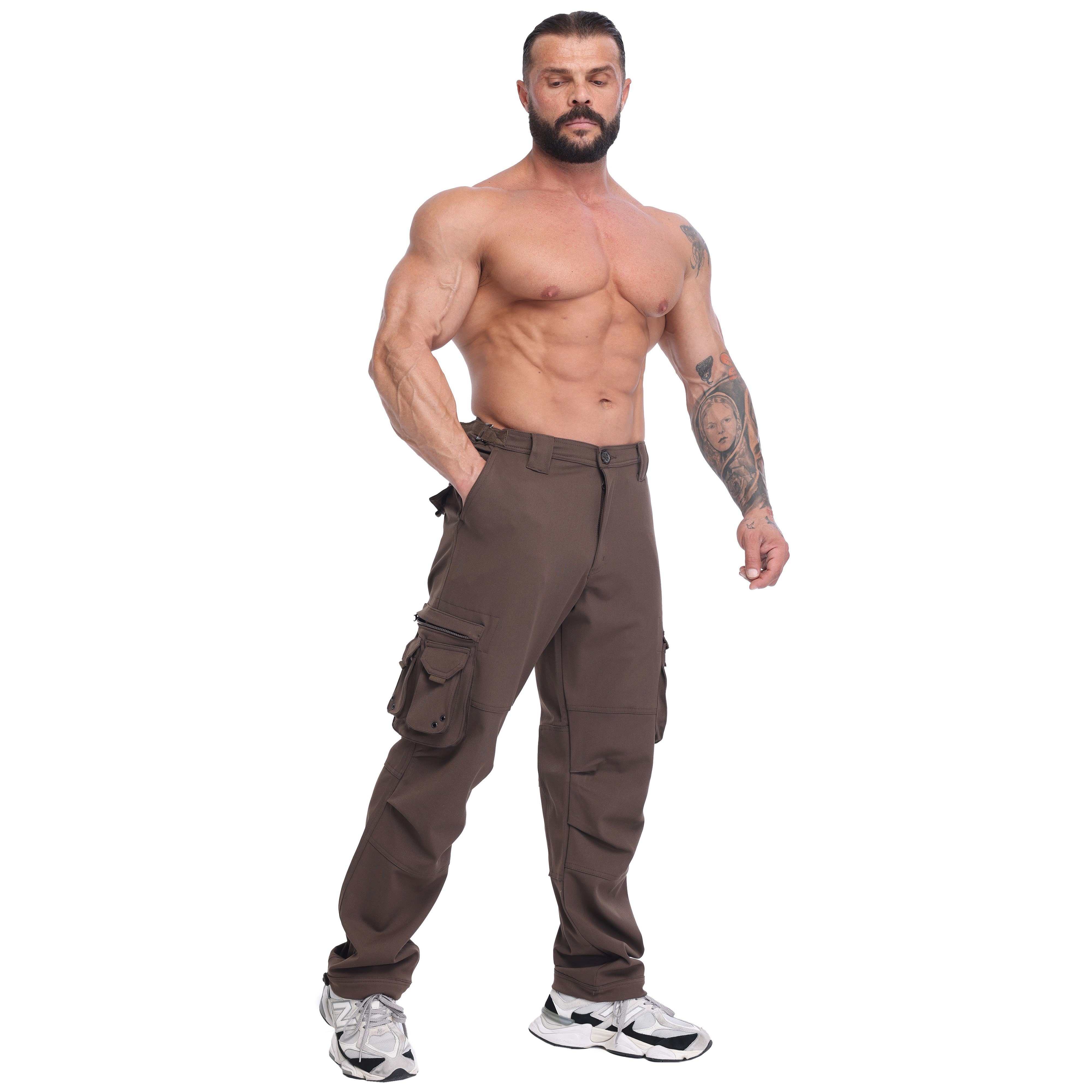 Men's Relaxed-Fit, Technical Fabric Cargo Pants