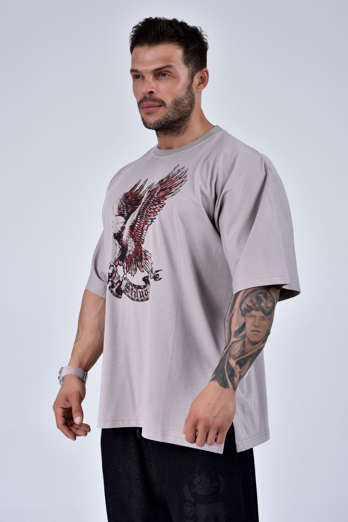 Oversize Eagle Stilya T-shirt 