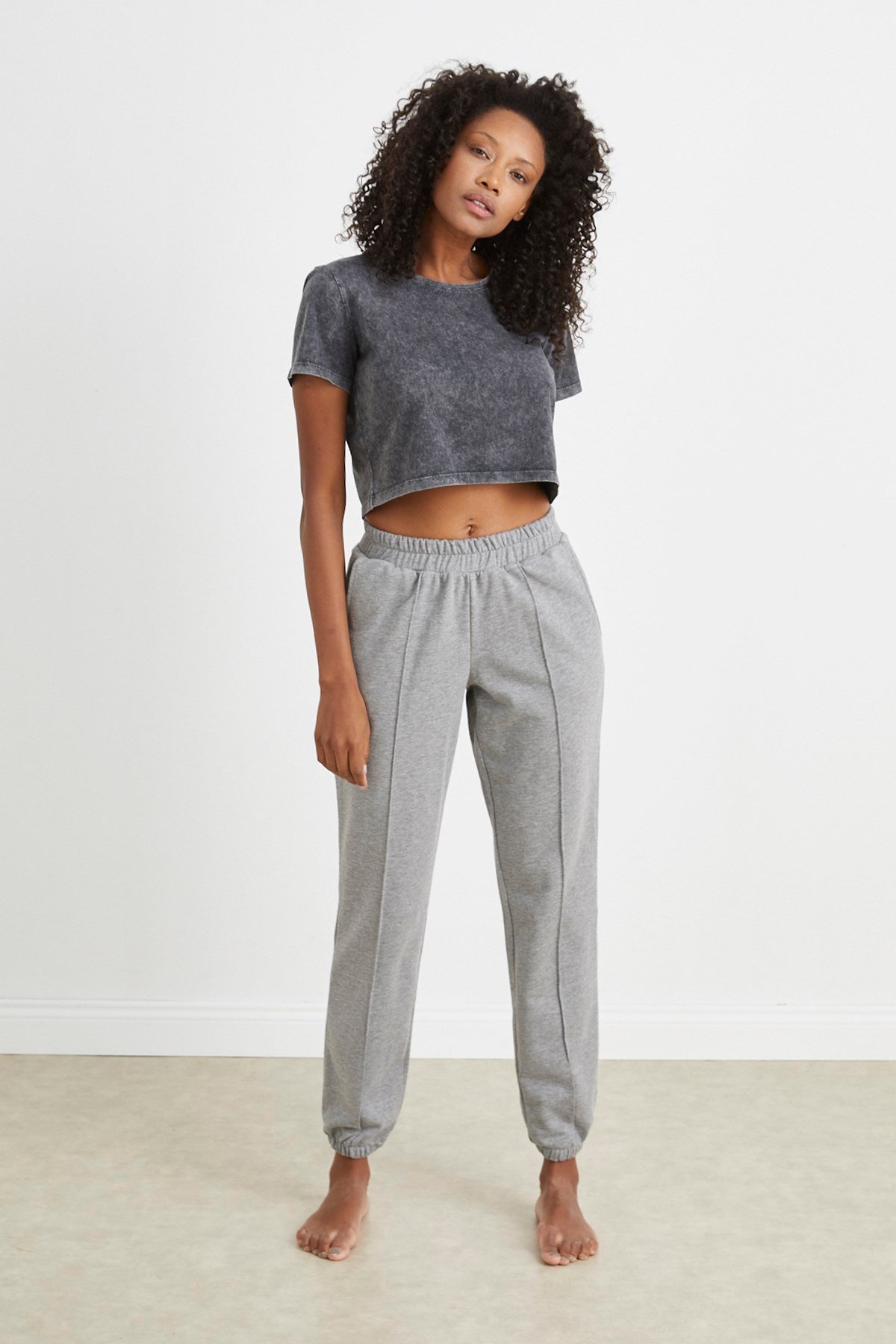 GRİ DİKİŞLİ JOGGER PANTOLON | curly
