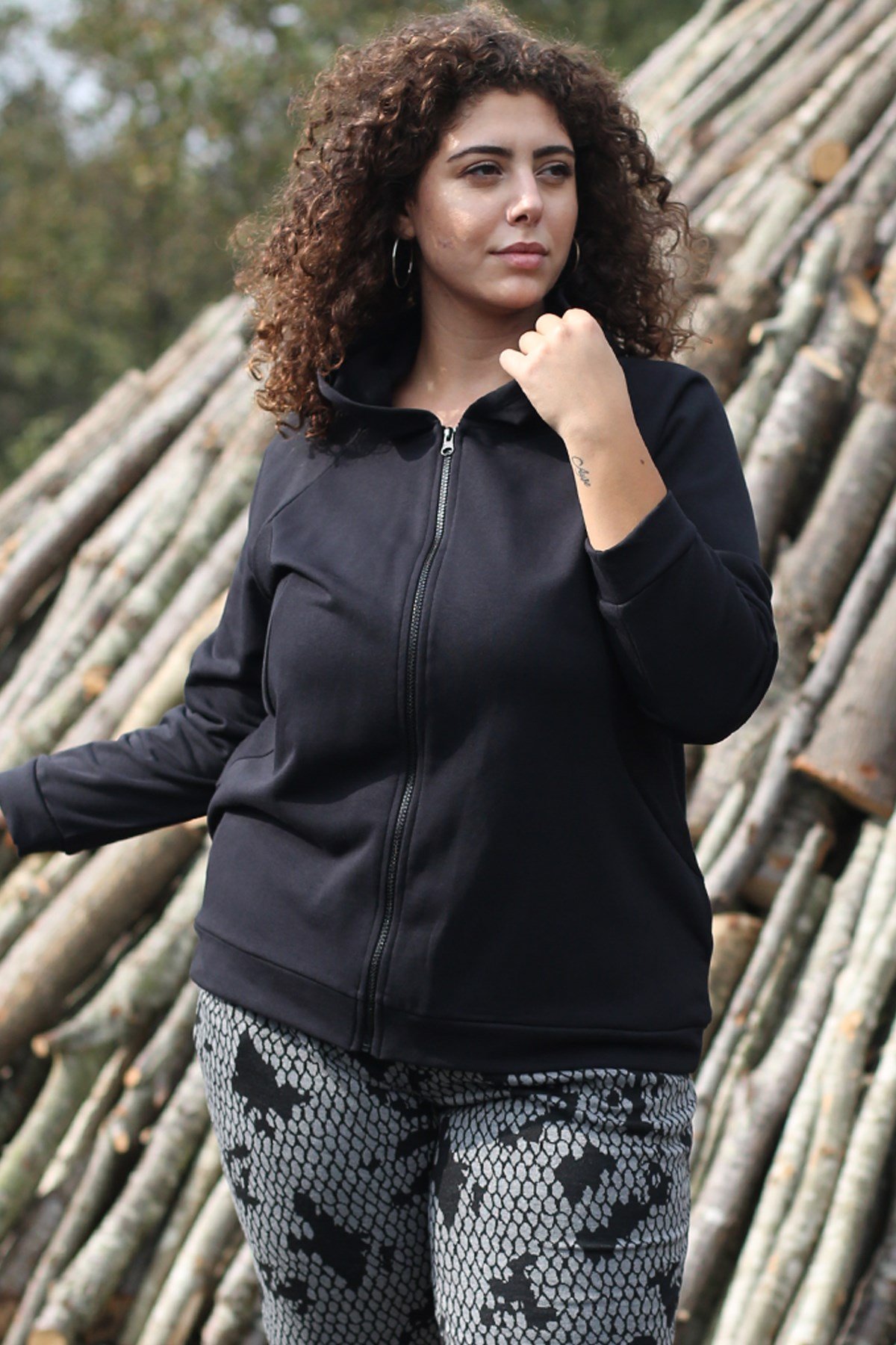 SİYAH, FERMUARLI SWEATSHIRT | curly