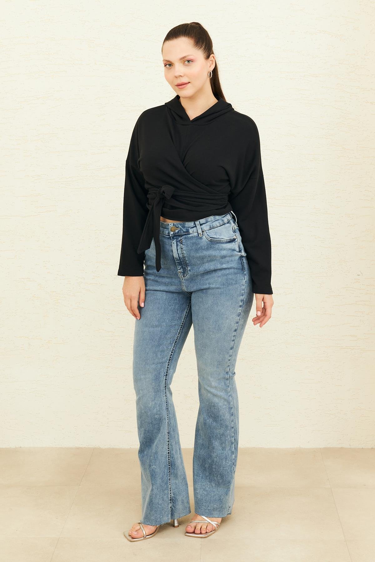 SİYAH ÖNÜ BAĞLAMALI SWEATSHIRT | curly