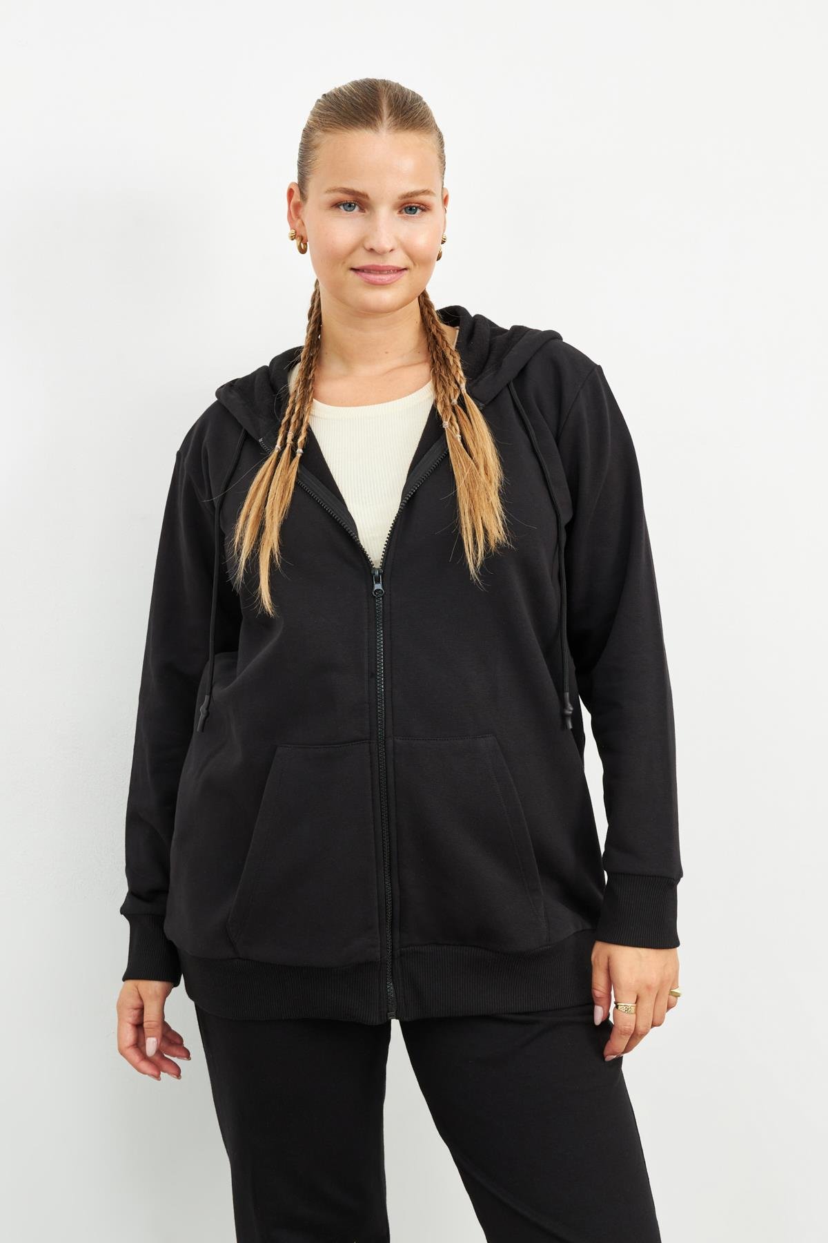 SİYAH ŞARDONLU FERMUARLI SWEATSHIRT | curly