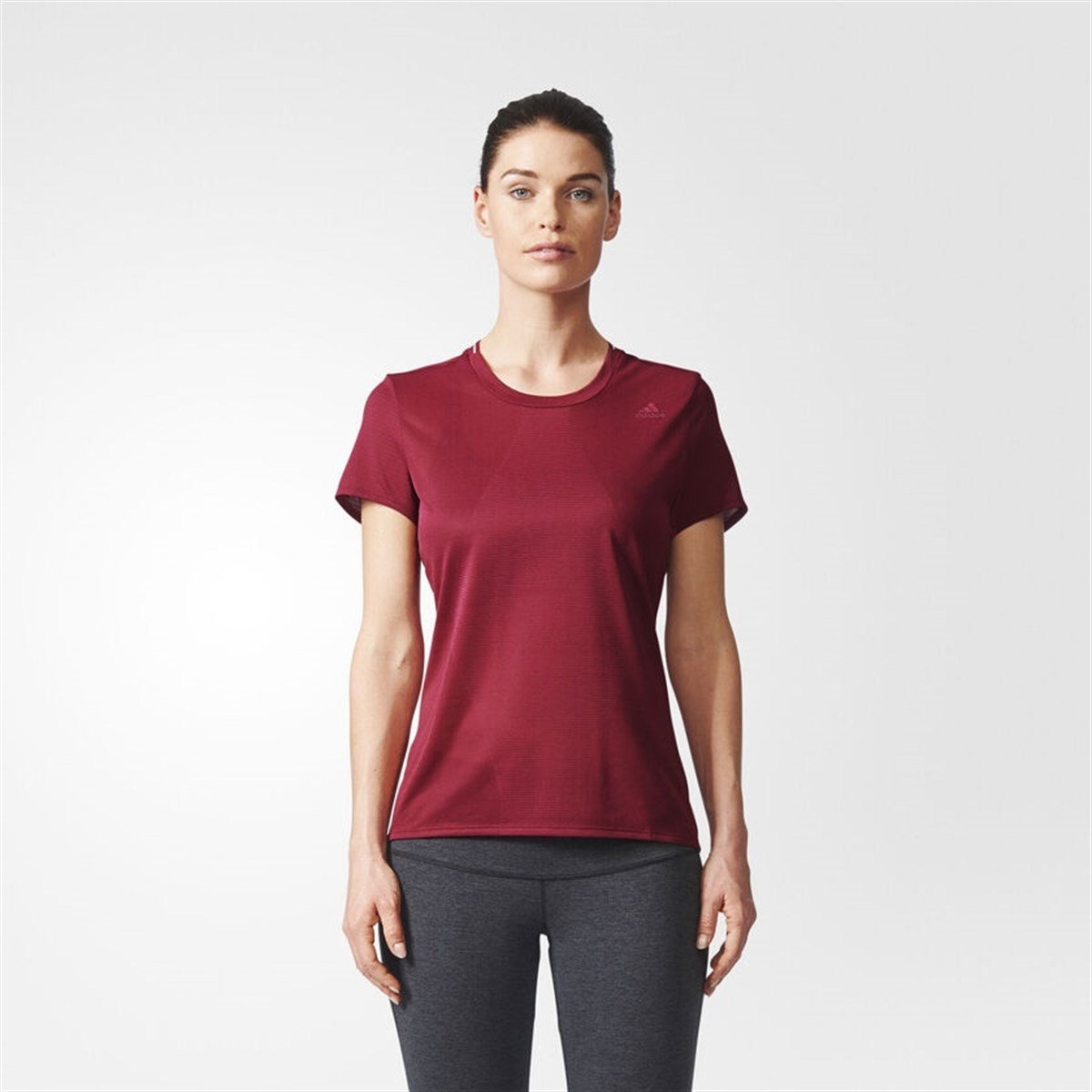 adidas Sn Ss Tee W Kadın Tişört