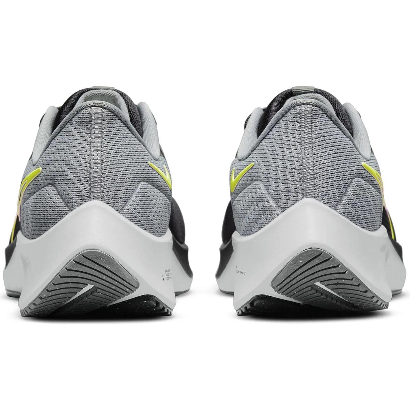 Nike Air Zoom Pegasus 38 Erkek Spor Ayakkabısı CW7356