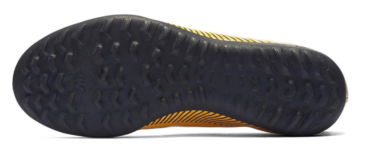 Nike Jr Vapor 12 Club Gs Njr Tf Çocuk Halı Saha