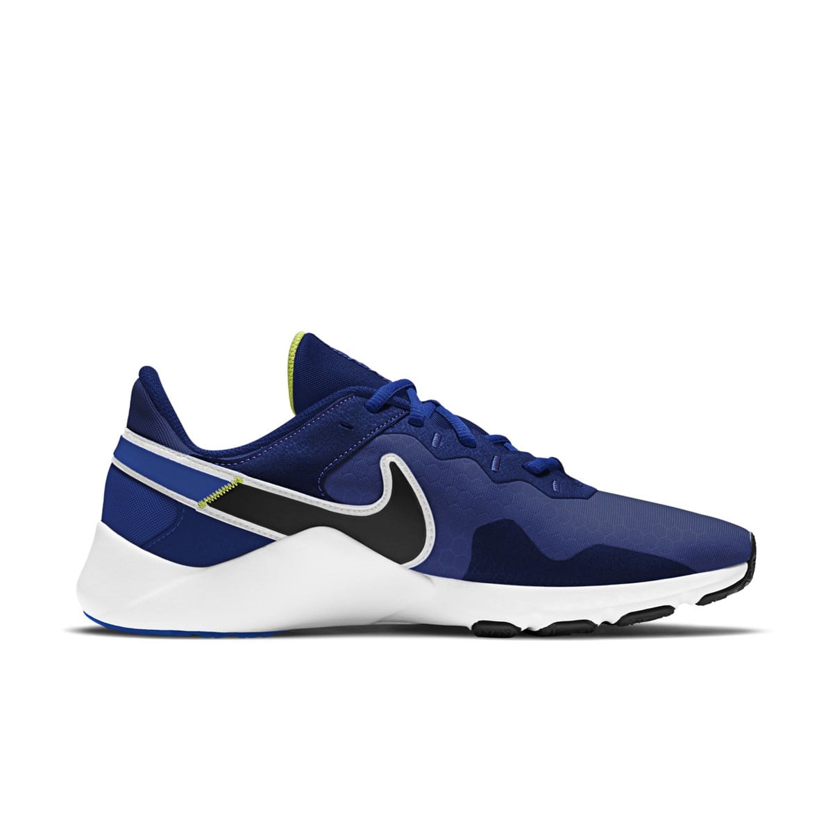 NIKE LEGEND ESSENTIAL 2