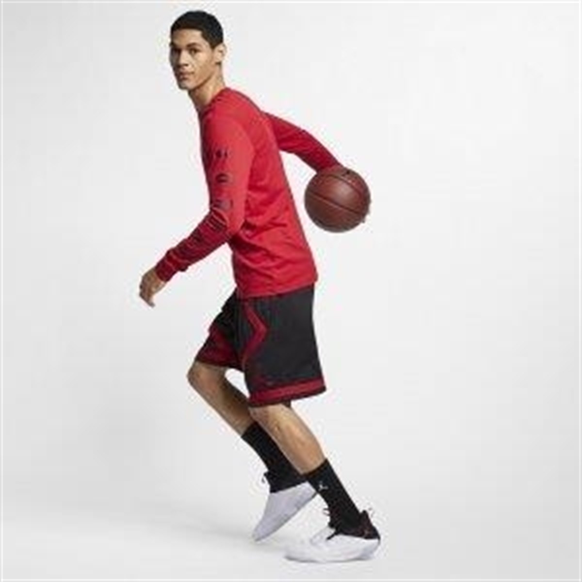 Nike M Jbsk Ls Tee Sp19 Gx1 Erkek Tişört