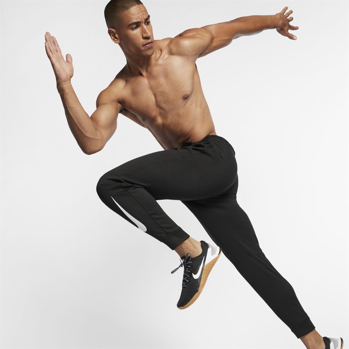 Nike M Nk Therma Pant Taper Swoosh Erkek Eşofman Altı