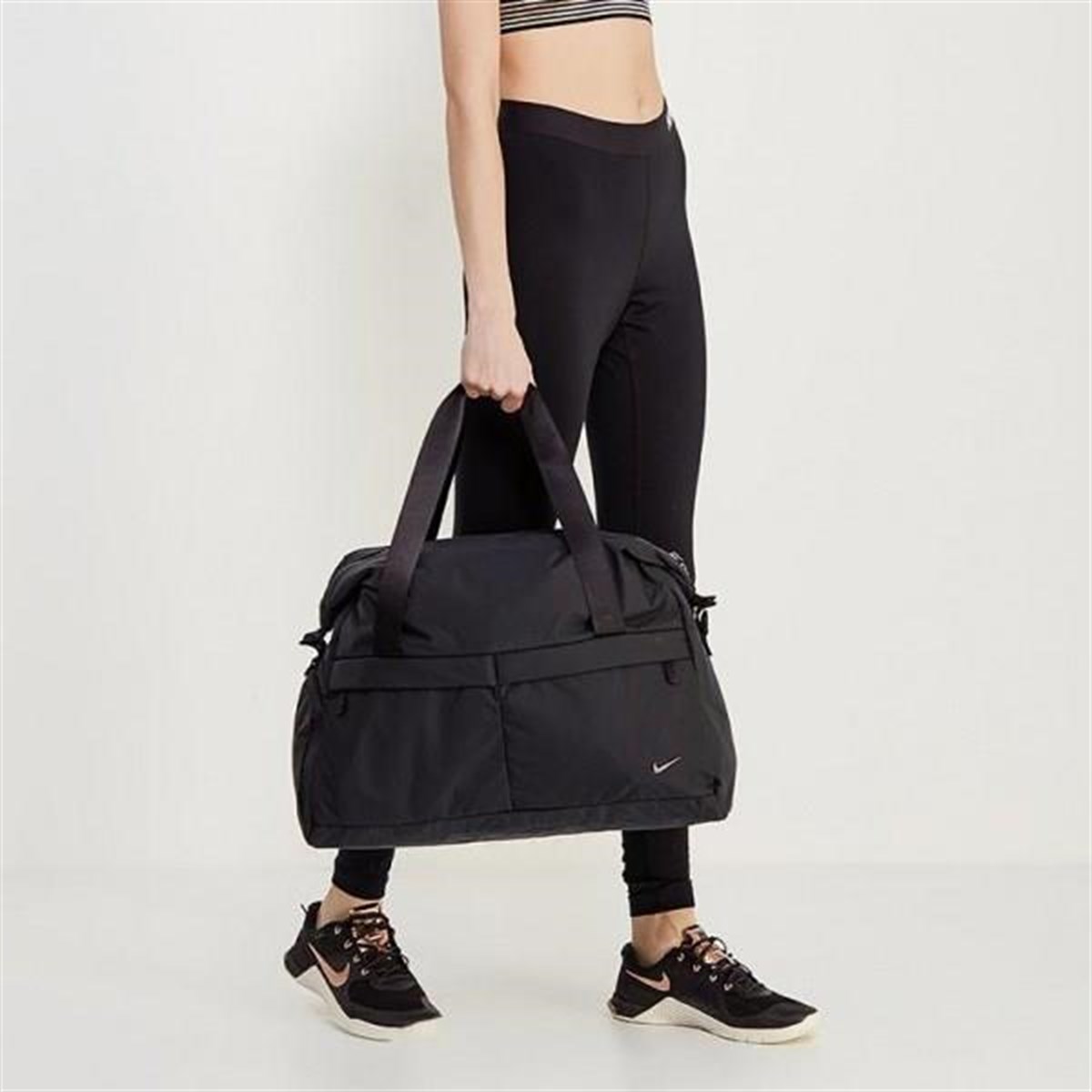 Nike W Nk Legend Club . Solıd Kadın Spor Çantası