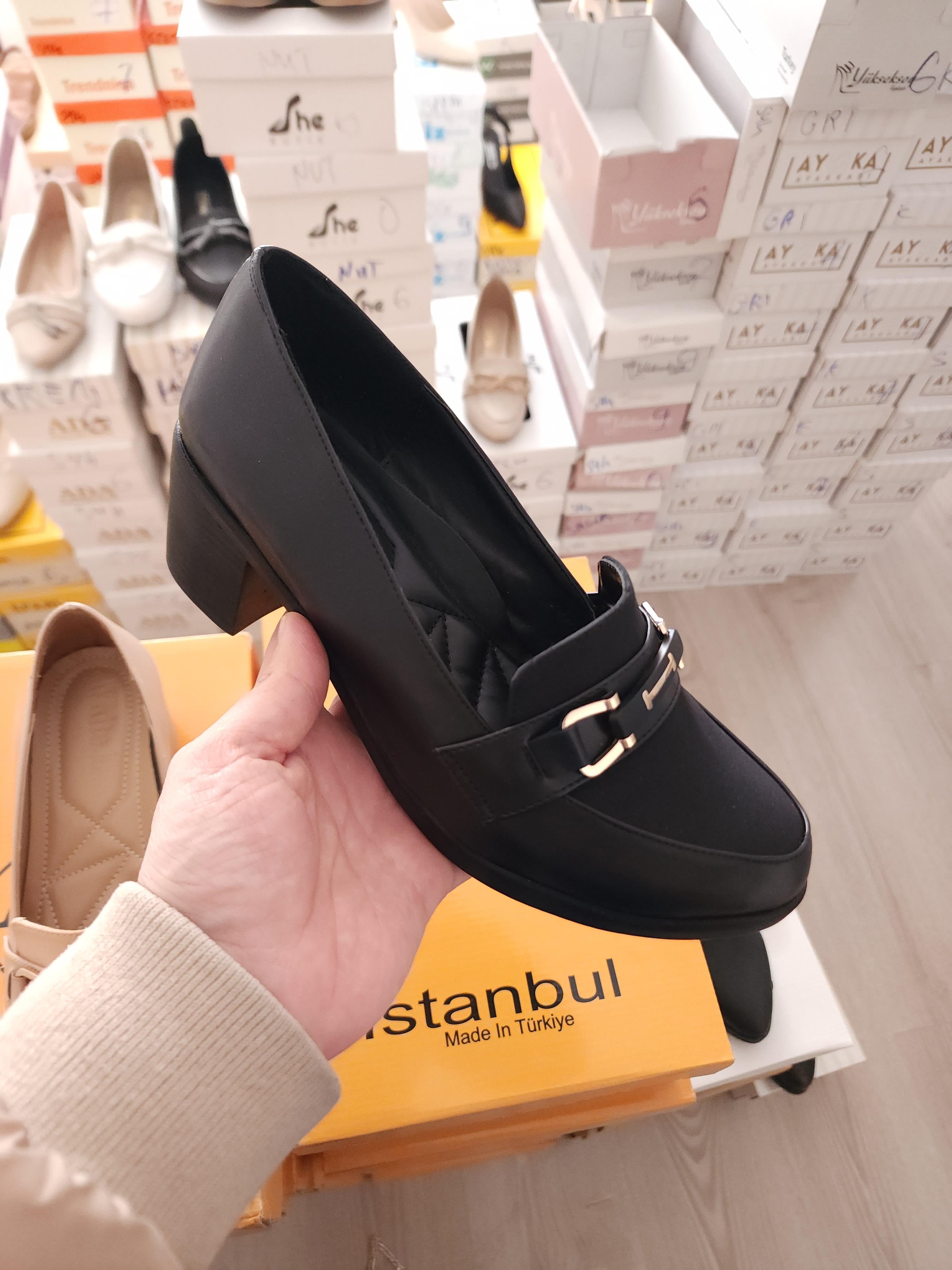 NARNİA SİYAH