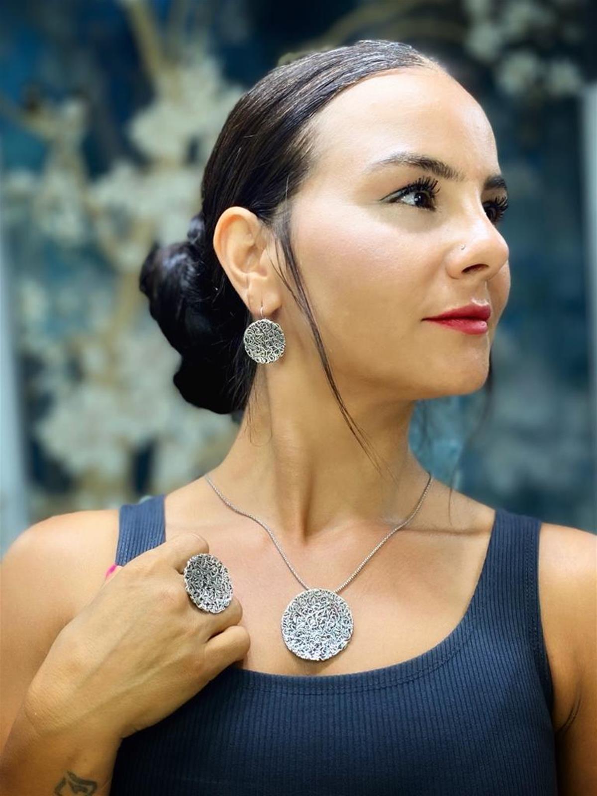 Antik Sarmaşık Kolye