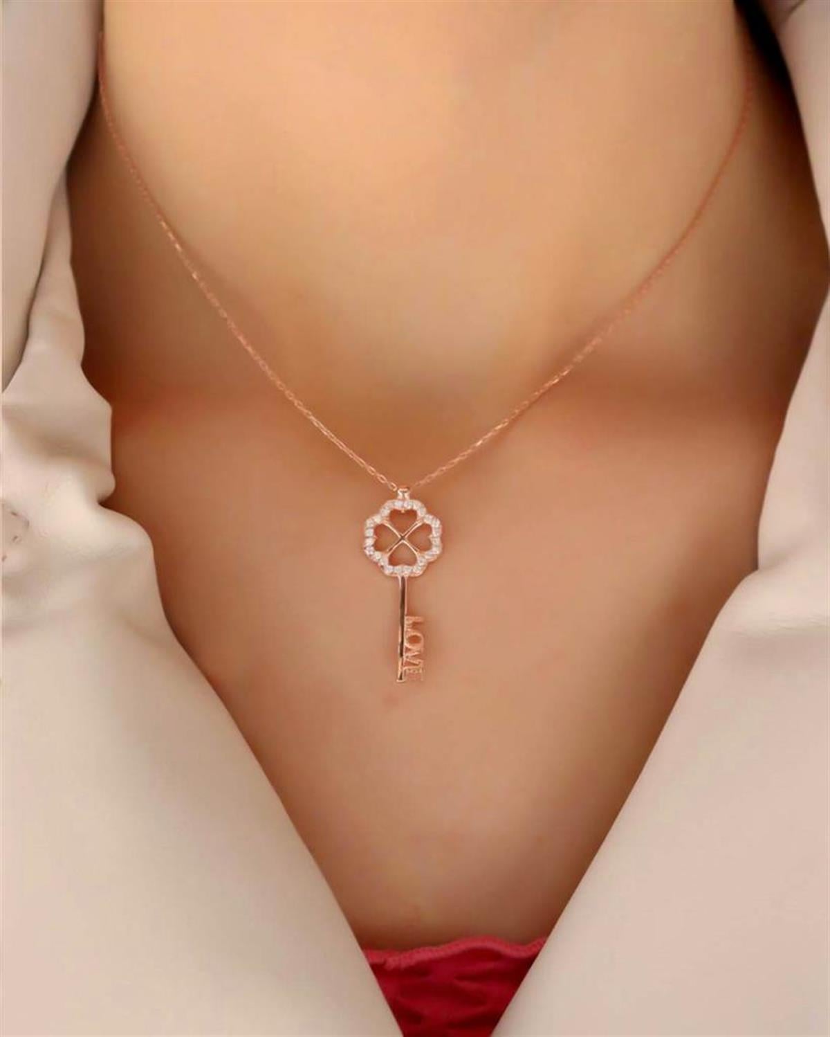Rose Anahtar Kolye