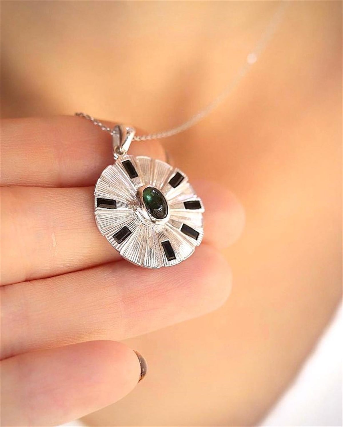 Siyah Turmalin Taşlı Kolye