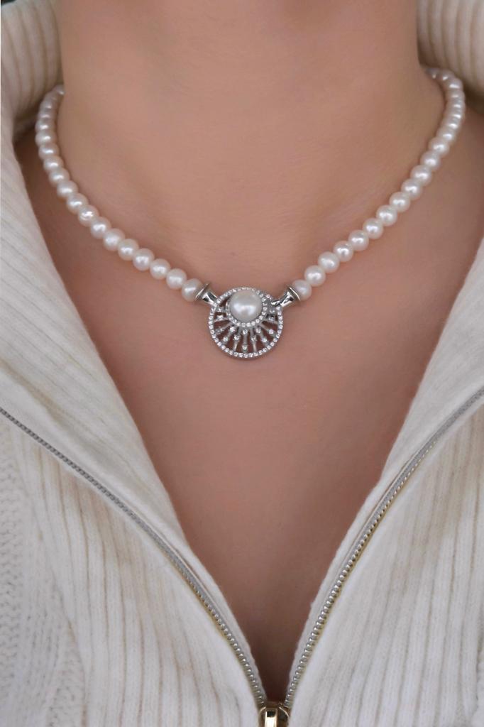 İnci Kolye
