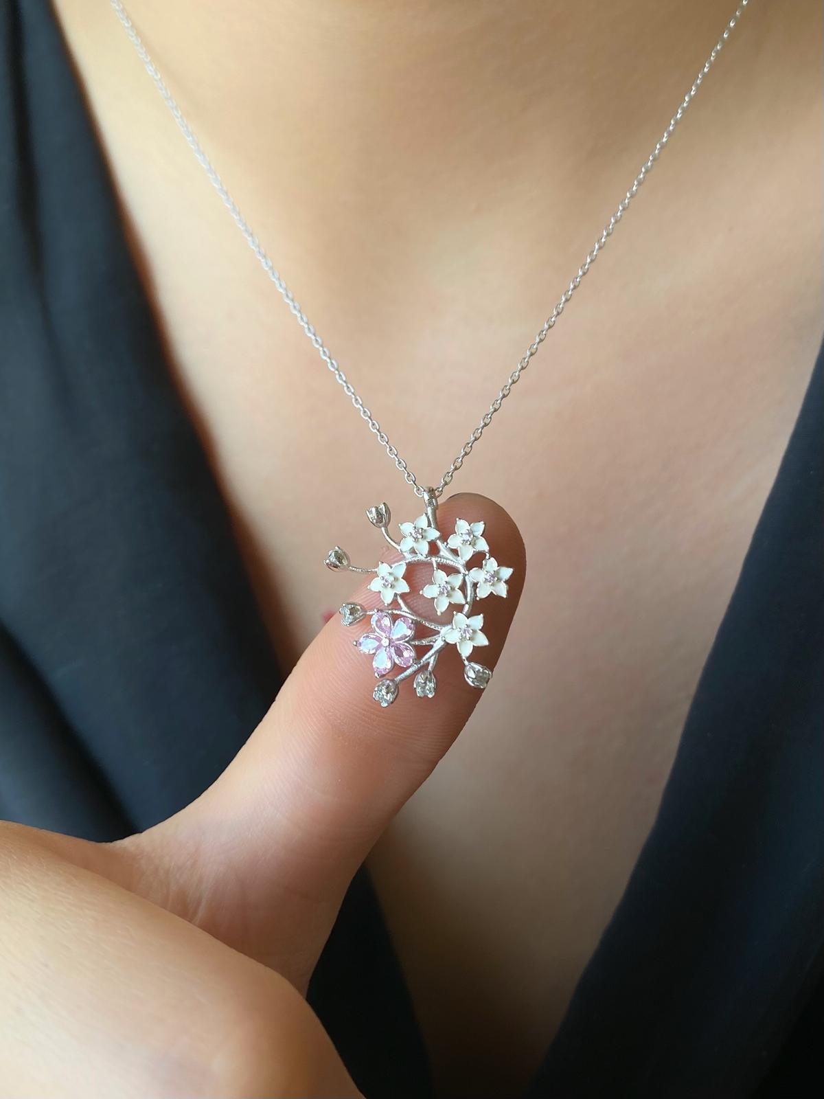 Mineli Çiçek Kolye