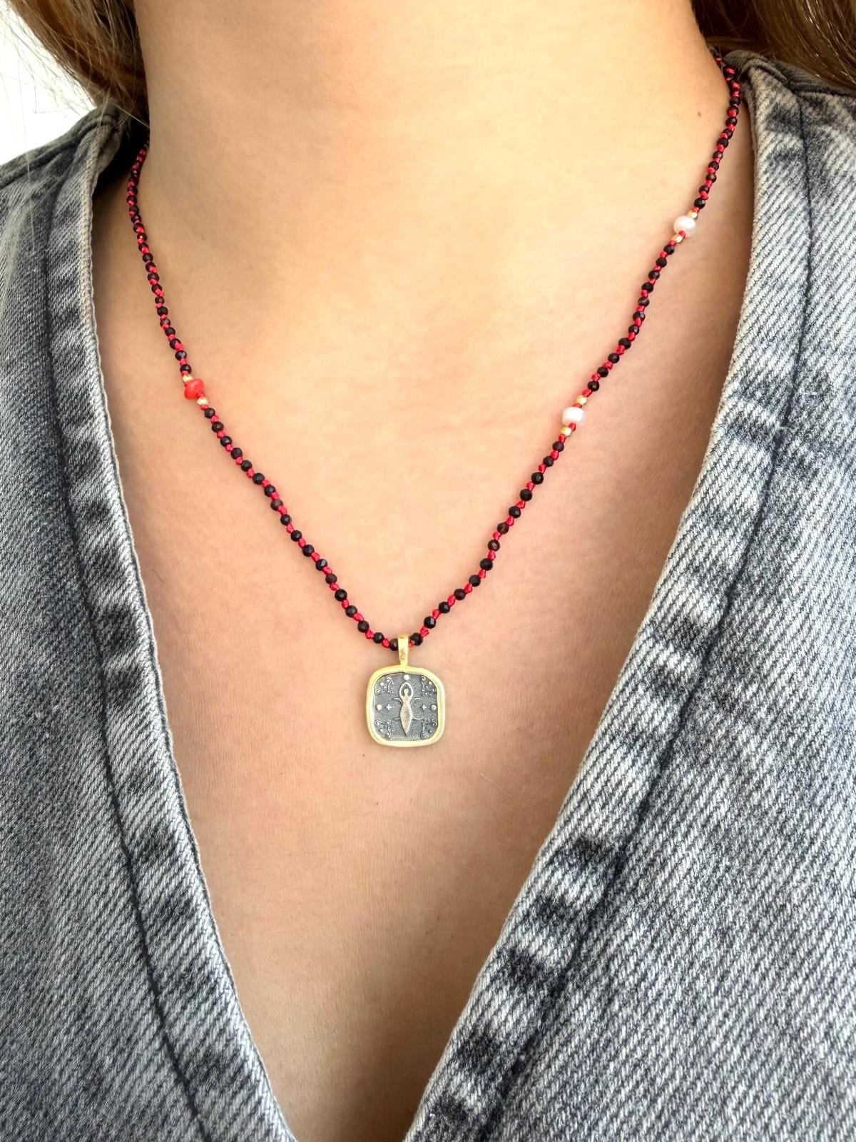 Onyx Dizi Kolye