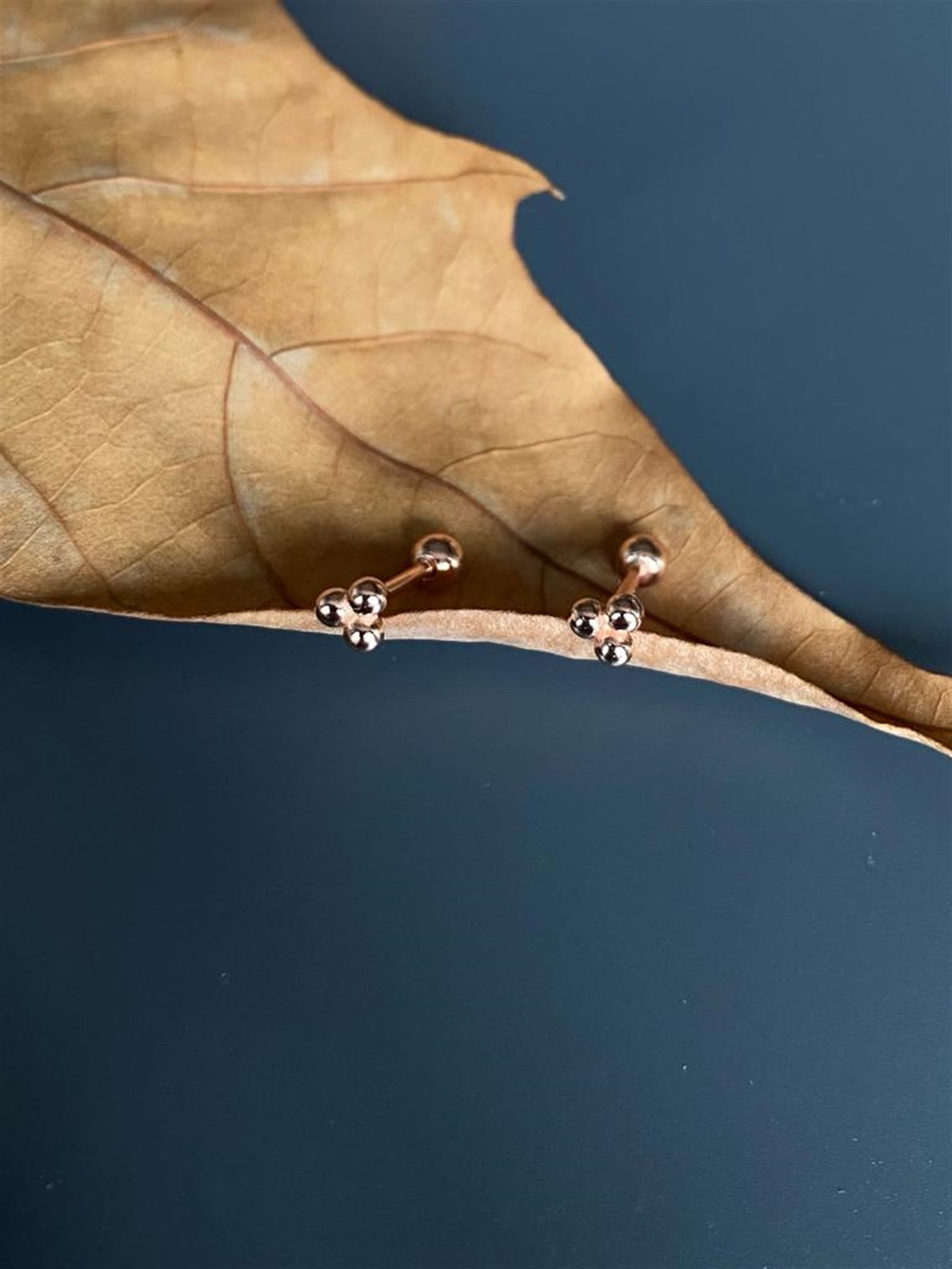 Üç Güverseli Piercing