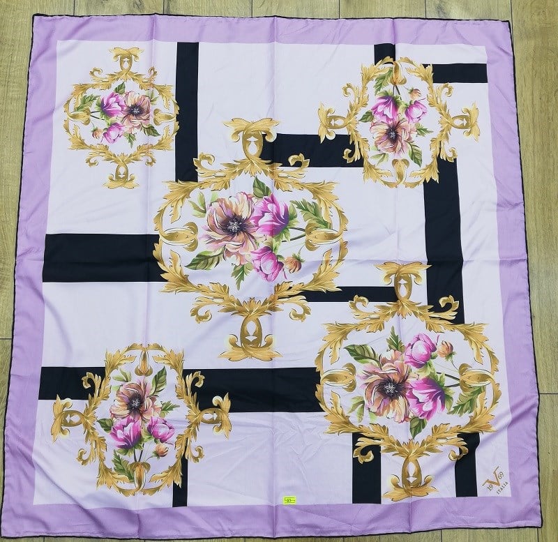 ScarfBarok Çiçek Desen Black Seri Twill Eşarp Askısı ile Birlikte 90x90 cm