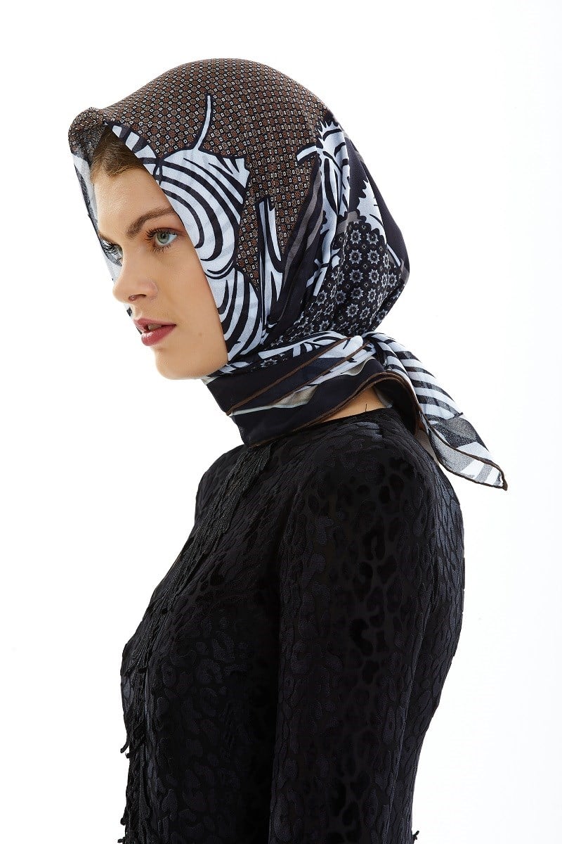 ScarfÇiçekli Desen İtalyan Şifon Seri Eşarp Askısı ile Birlikte 90x90 cm