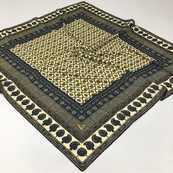 EŞARPDesenli Gold Seri Twill Eşarp Askısı ile Birlikte 90x90 cm