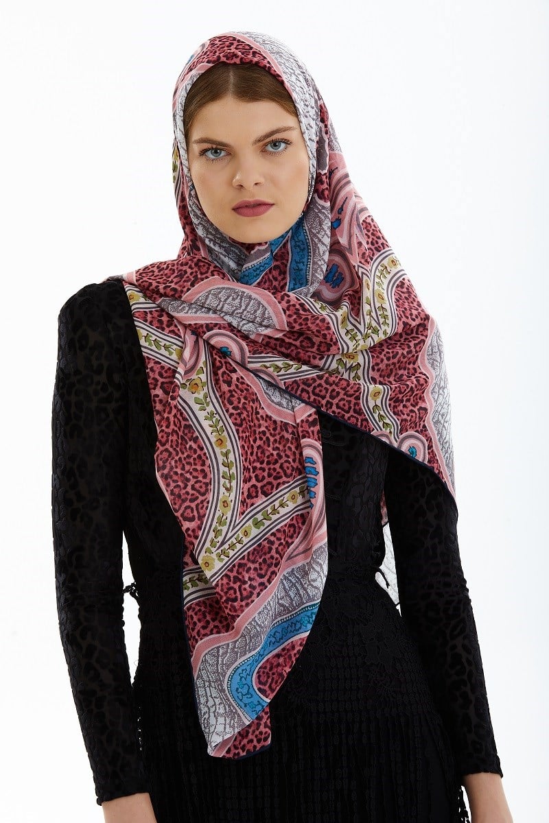 İTALYAN ŞİFON SERİMandala Desen İtalyan Şifon Seri Eşarp Askısı İle Birlikte 140x140 cm