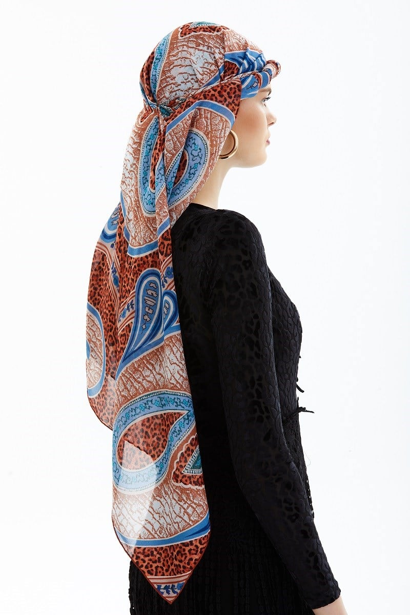 İTALYAN ŞİFON SERİMandala Desen İtalyan Şifon Seri Eşarp Askısı İle Birlikte 140x140 cm