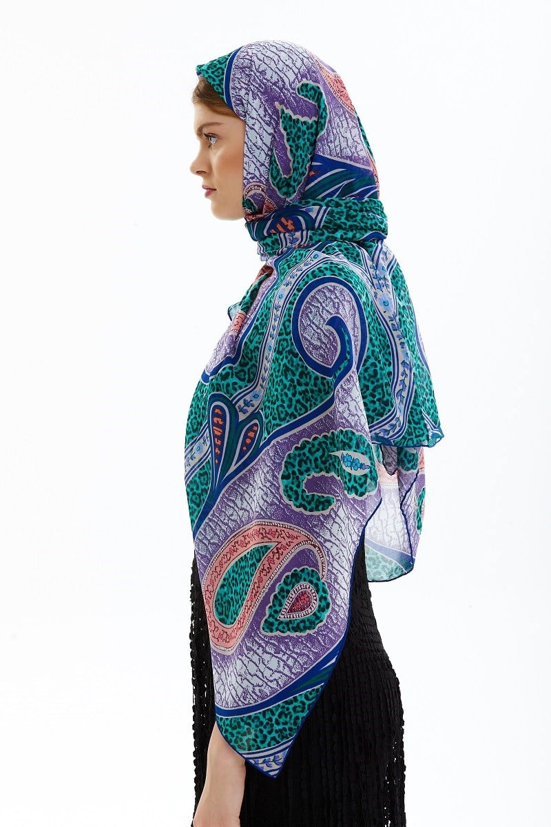 İTALYAN ŞİFON SERİMandala Desen İtalyan Şifon Seri Eşarp Askısı İle Birlikte 140x140 cm